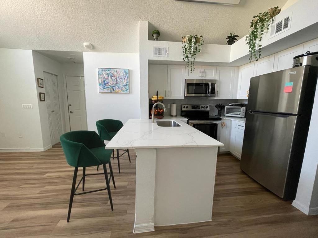 Great Apt Close Disney Spring Орландо Екстериор снимка